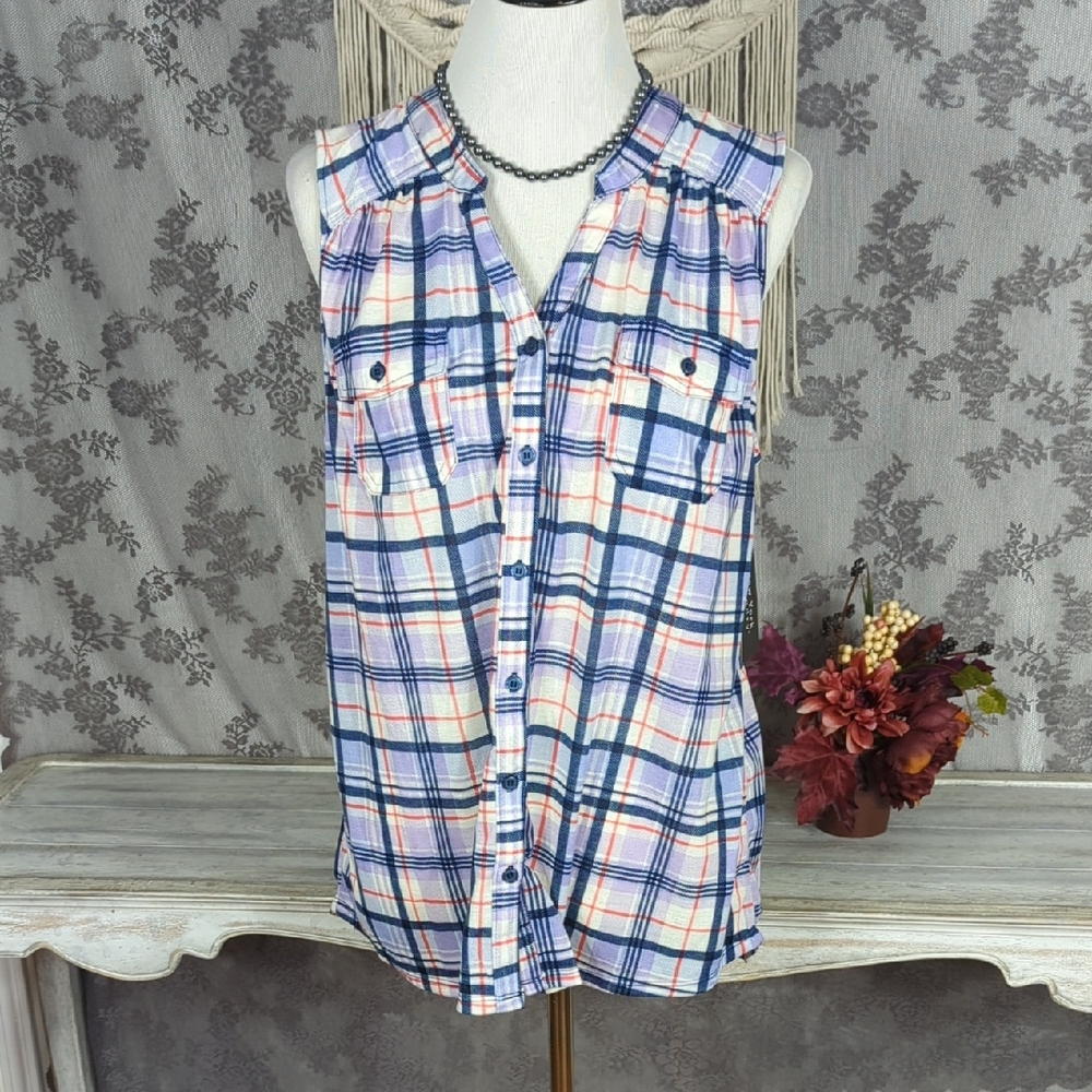 New York Laundry Plaid Sleeveless Button-Up Top